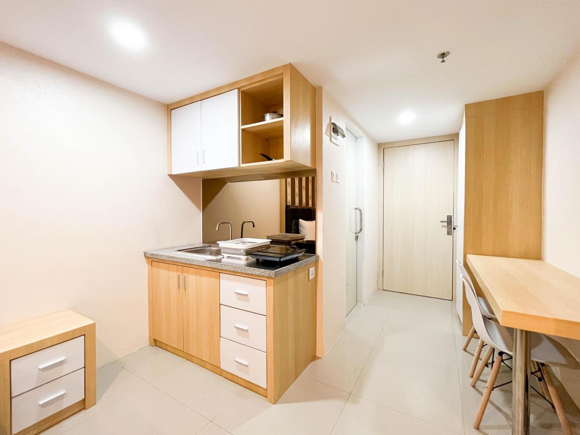 Comfortable And Tidy Studio De Prima Apartment By Travelio Medan Bagian luar foto