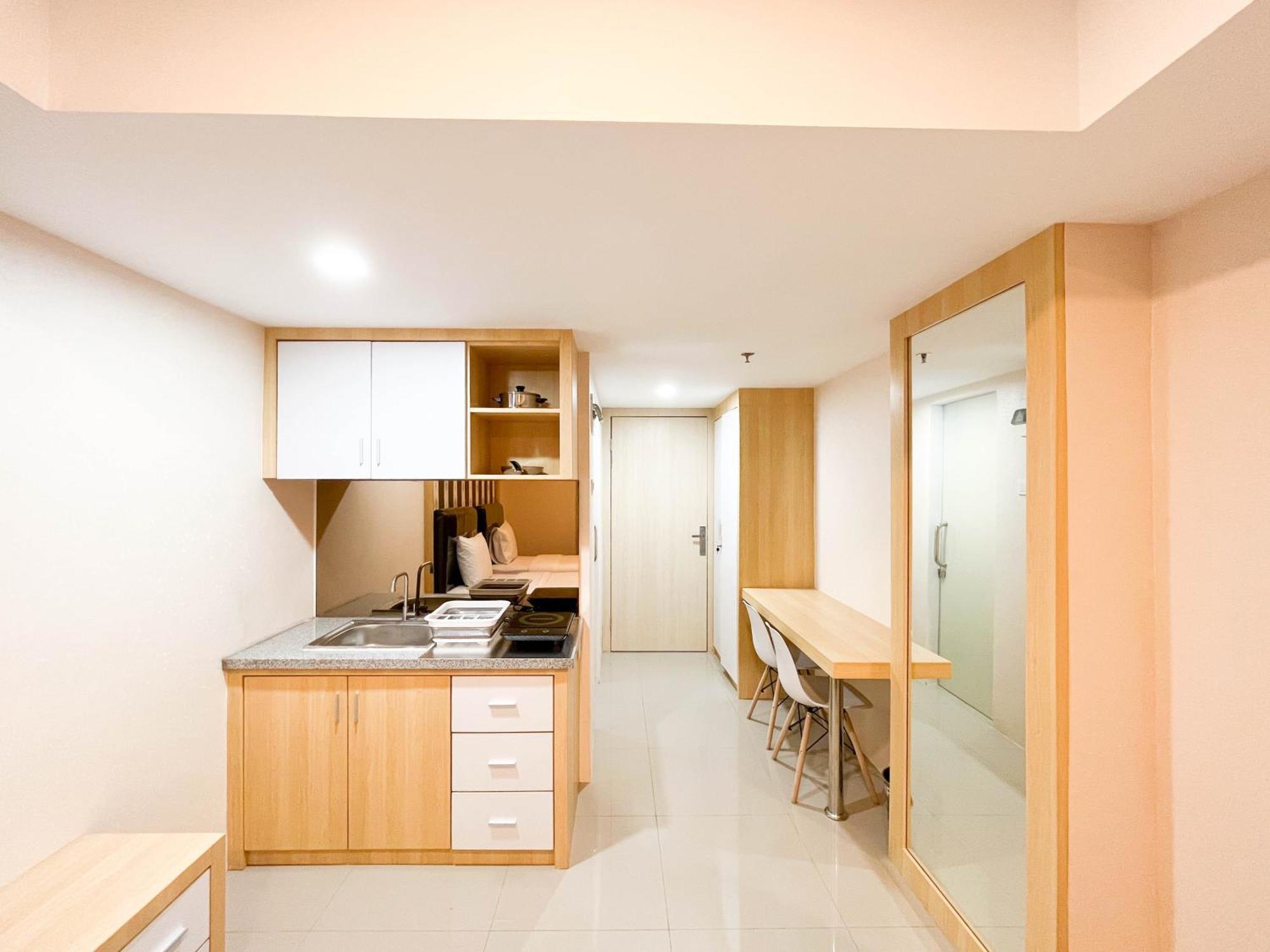 Comfortable And Tidy Studio De Prima Apartment By Travelio Medan Bagian luar foto